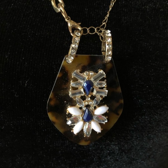 Sam Edelman Cheetah crystal pendant gold necklace - Picture 3 of 7